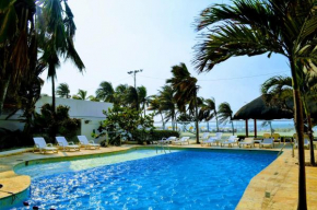 Отель Hotel Playa Club  Картахена